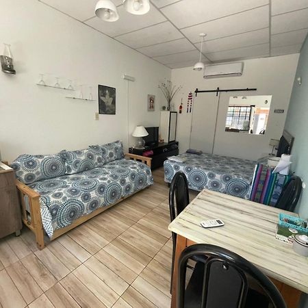 Ezeiza 1 Nuestro Lugar A 15 Minutos Del Aeropuerto Tranfer Opcional Desde Y Al Aeropuerto De Ezeiza Las 24 Horas Pet Friendly 외부 사진