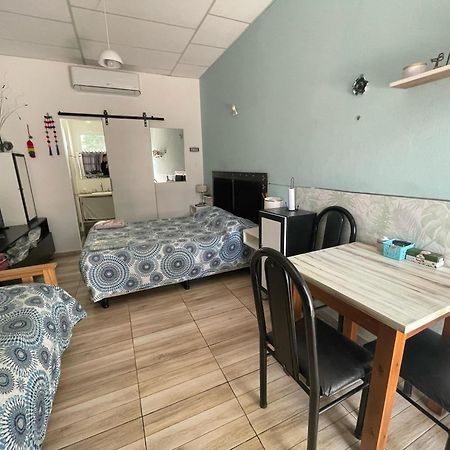 Ezeiza 1 Nuestro Lugar A 15 Minutos Del Aeropuerto Tranfer Opcional Desde Y Al Aeropuerto De Ezeiza Las 24 Horas Pet Friendly 외부 사진