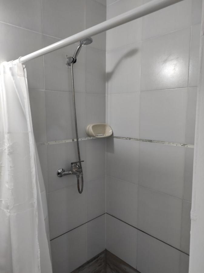 Ezeiza 1 Nuestro Lugar A 15 Minutos Del Aeropuerto Tranfer Opcional Desde Y Al Aeropuerto De Ezeiza Las 24 Horas Pet Friendly 외부 사진
