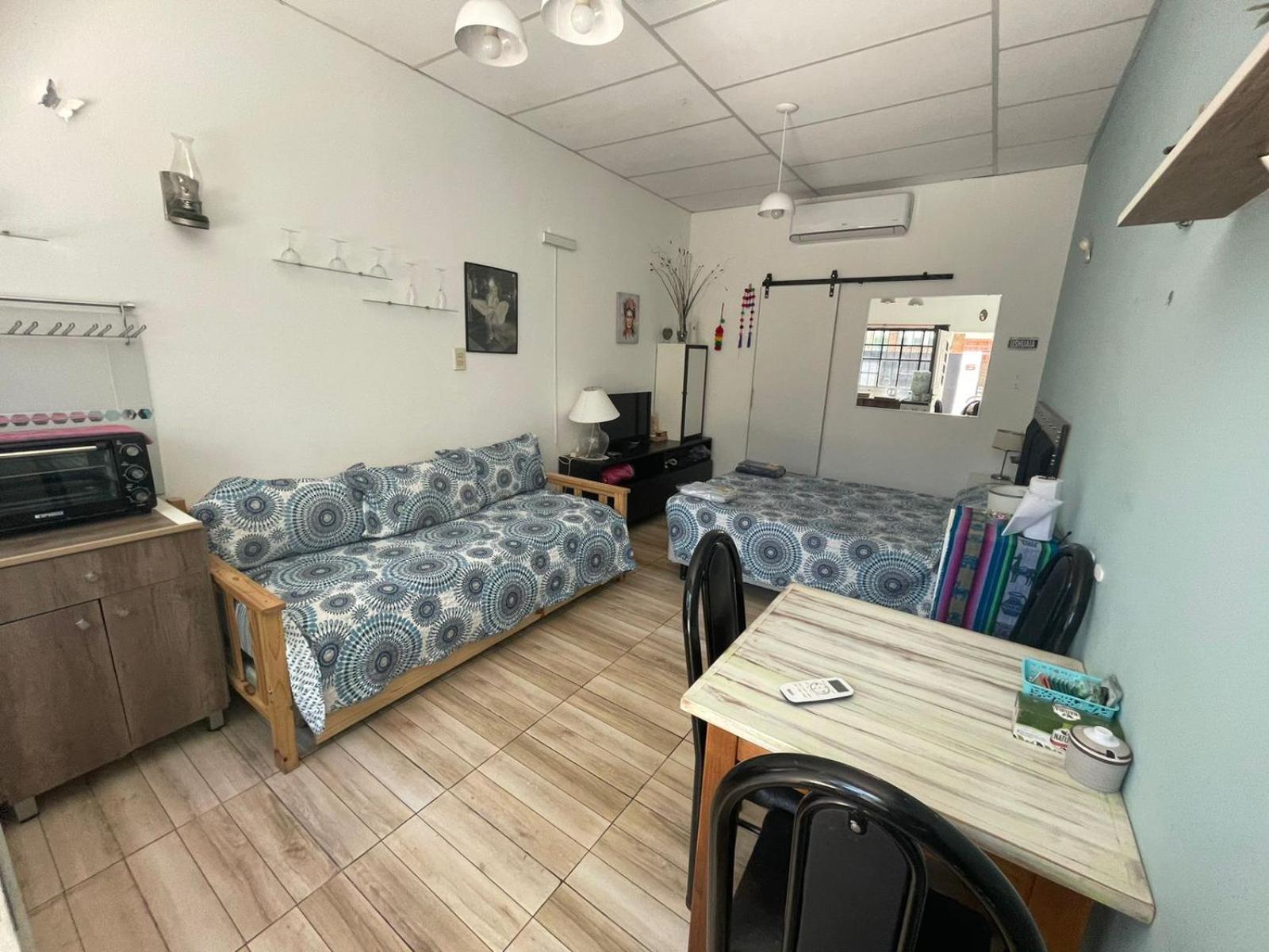Ezeiza 1 Nuestro Lugar A 15 Minutos Del Aeropuerto Tranfer Opcional Desde Y Al Aeropuerto De Ezeiza Las 24 Horas Pet Friendly 외부 사진