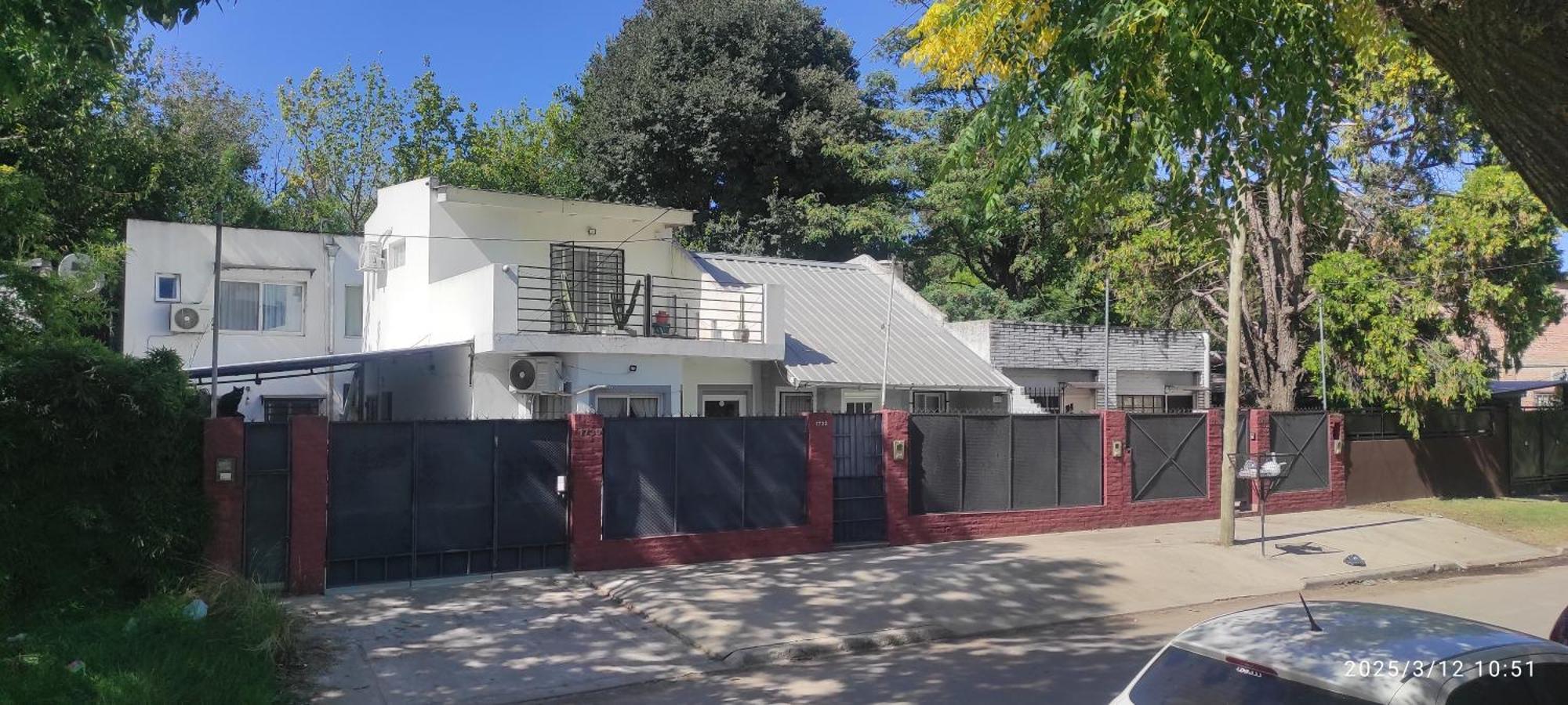 Ezeiza 1 Nuestro Lugar A 15 Minutos Del Aeropuerto Tranfer Opcional Desde Y Al Aeropuerto De Ezeiza Las 24 Horas Pet Friendly 외부 사진